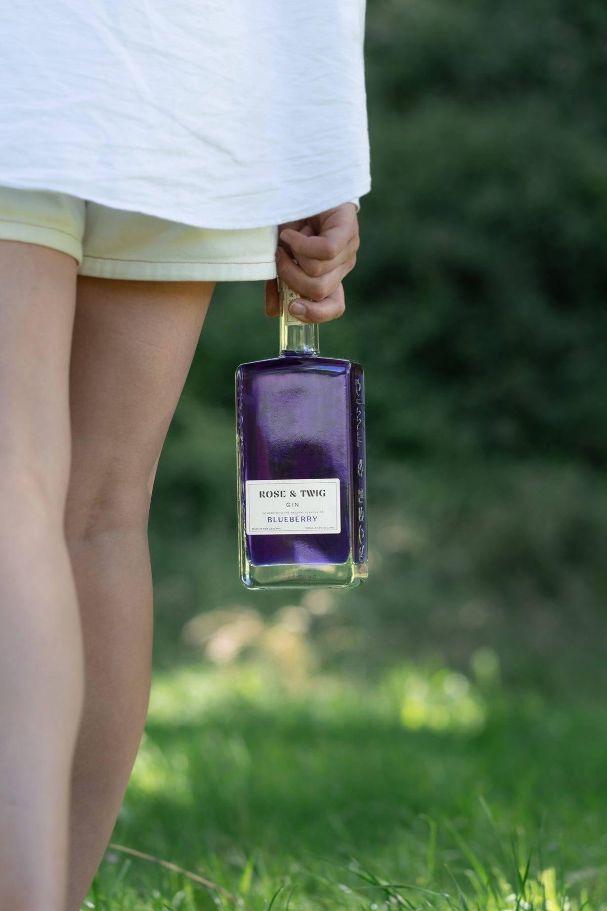 Rose & Twig Blueberry Gin — image 5 | Premium Liquor NZ