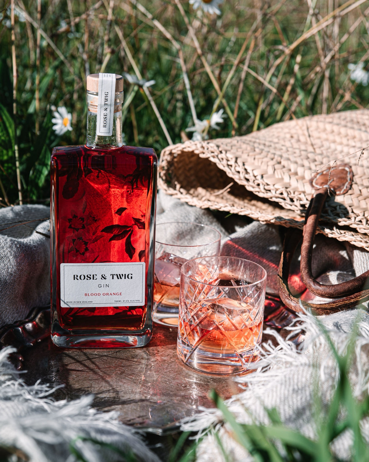Rose & Twig Blood Orange Gin — image 3 | Premium Liquor NZ